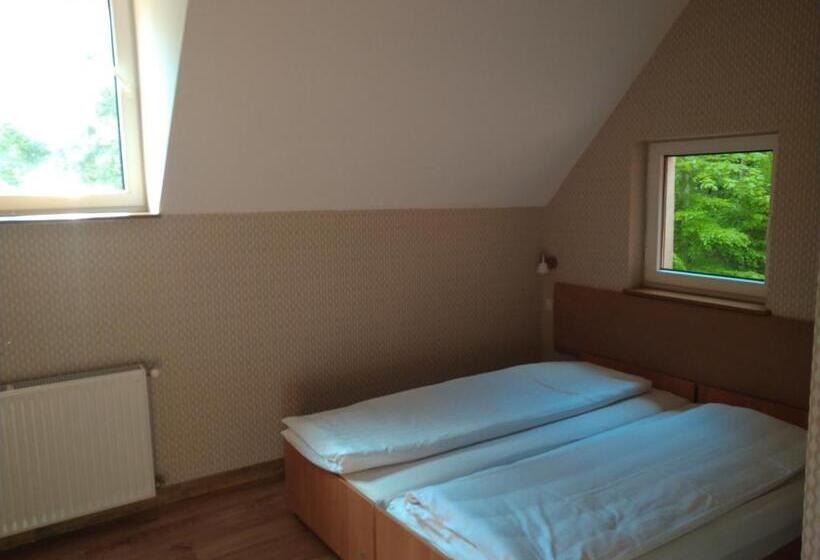 צימר Dworek Leśny