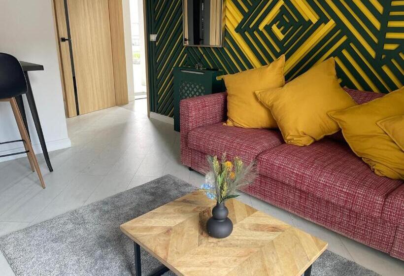 مبيت وإفطار Nova Apartamenty Rewa