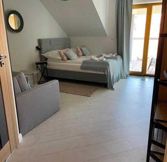 مبيت وإفطار Nova Apartamenty Rewa