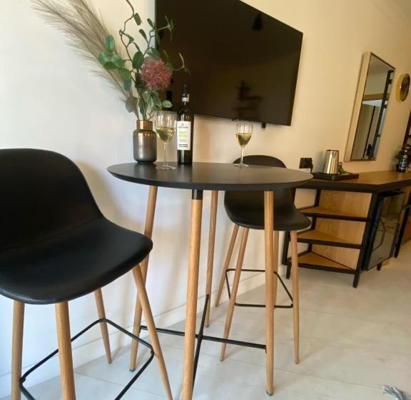 مبيت وإفطار Nova Apartamenty Rewa