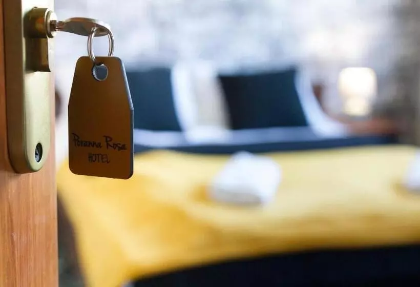 Aamiaismajoitus (B&B) Pensjonat Poranna Rosa