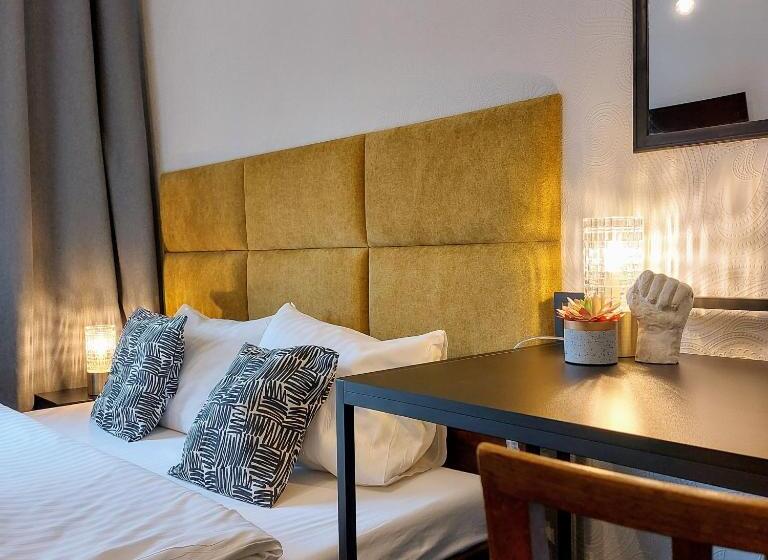 Bed and Breakfast Pensjonat Poranna Rosa