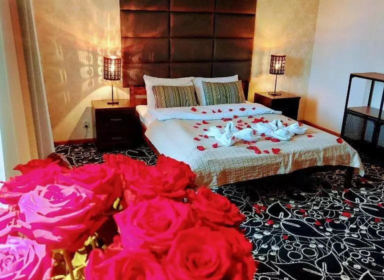 Aamiaismajoitus (B&B) Pensjonat Poranna Rosa