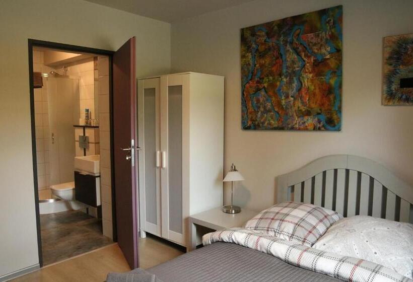 민박 Villa Art Korab