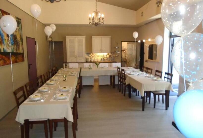 민박 Villa Art Korab