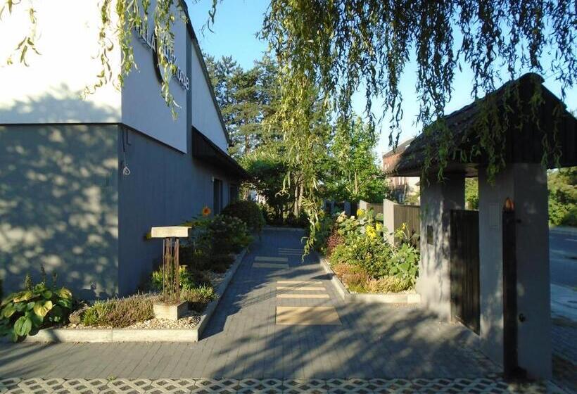 민박 Villa Art Korab