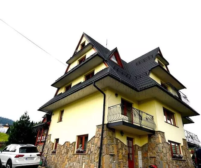 Aamiaismajoitus (B&B) Willa Dziubas Z Jacuzzi & Sauną