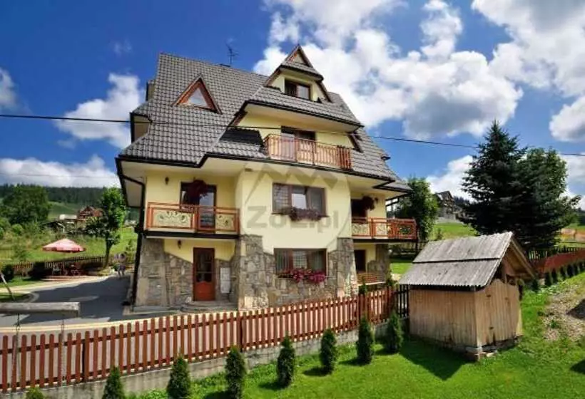 Aamiaismajoitus (B&B) Willa Dziubas Z Jacuzzi & Sauną