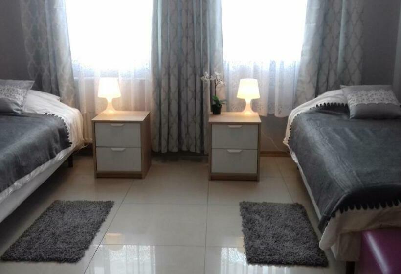 Hostel P&k Wolka Kosowska