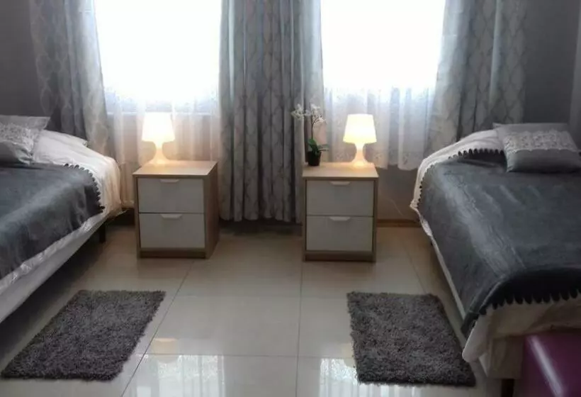 Hostel P&k Wolka Kosowska