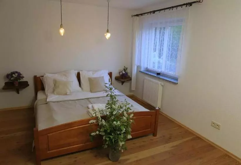 Hotelli Agroturystyka Sikorki