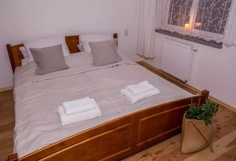 Hotelli Agroturystyka Sikorki