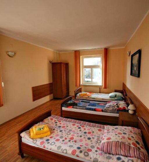 Hotel Aleksandrówka Restauracja I Noclegi