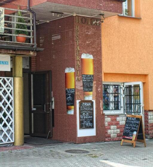 Hotel Aleksandrówka Restauracja I Noclegi