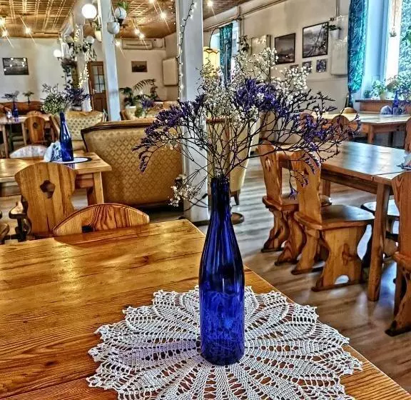 ホテル Aleksandrówka Restauracja I Noclegi