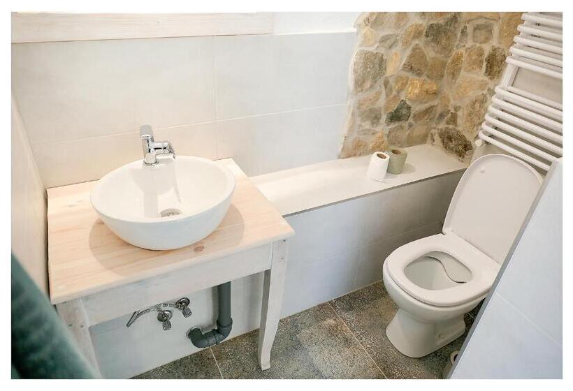 בית מלון כפרי Kozy I Róże