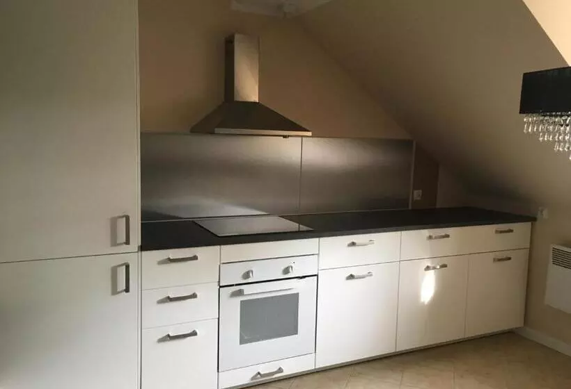 ホテル Noclegi Pod Słonecznikiem