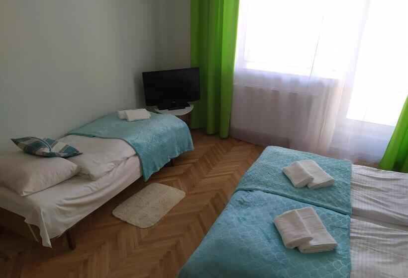 بنسيون Dom Gościnny Zosia