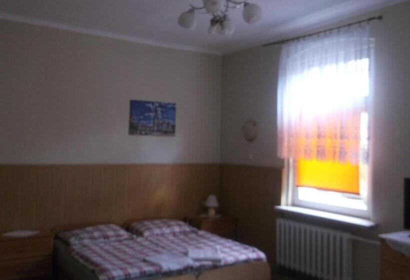 بنسيون Góściniec Iwona