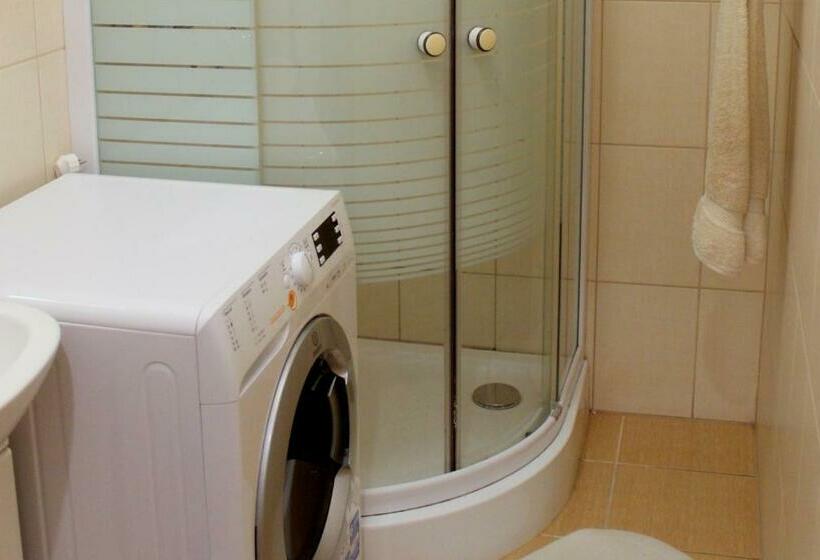 膳宿费 Travel House Wroclaw