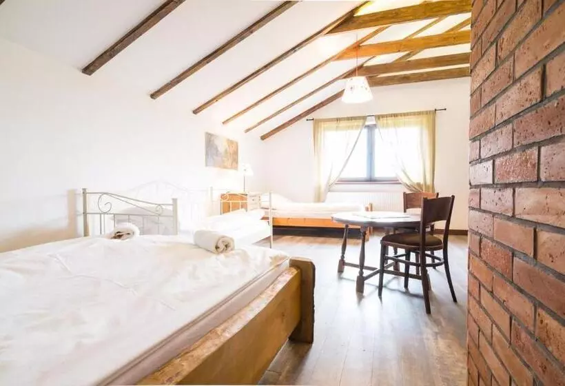 Pensjonat Kupperówka  Stadnina Koni Kolano