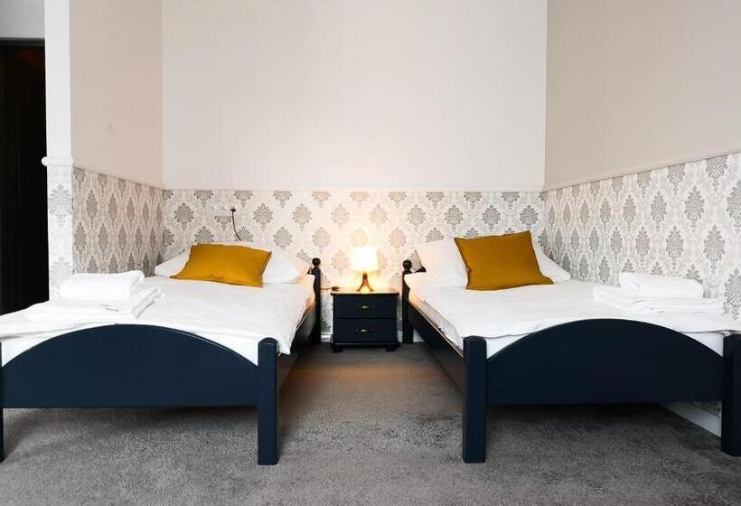 אתר נופש Tara