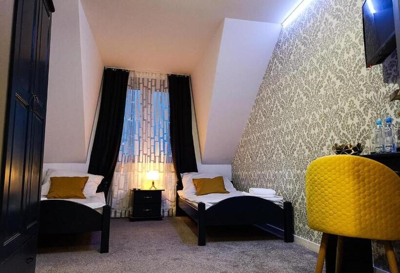 אתר נופש Tara