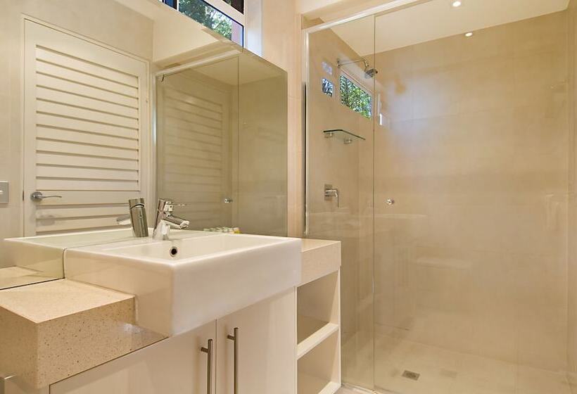 Bali Hai Apartments Noosa