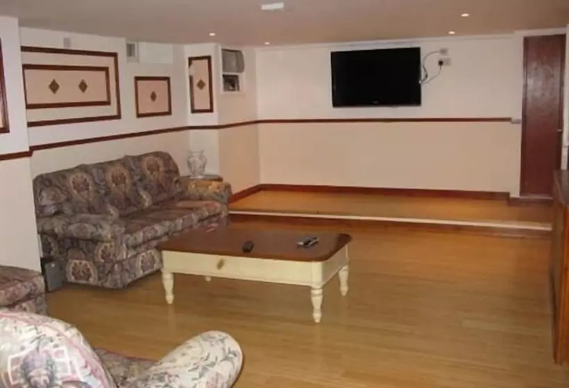 Bed and Breakfast Hay Lane Lodge