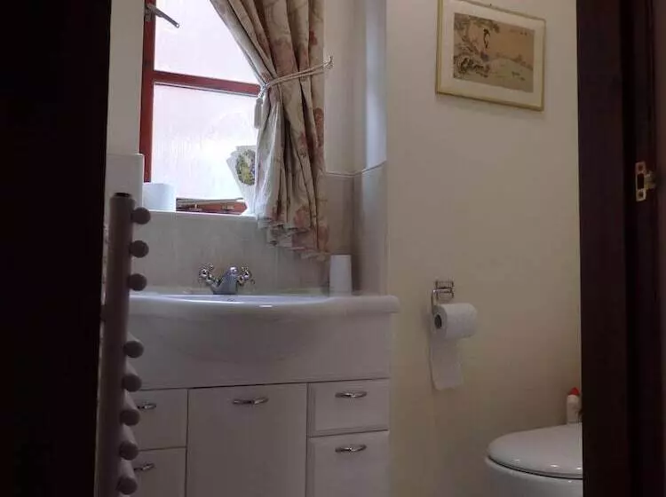 Bed and Breakfast Hay Lane Lodge