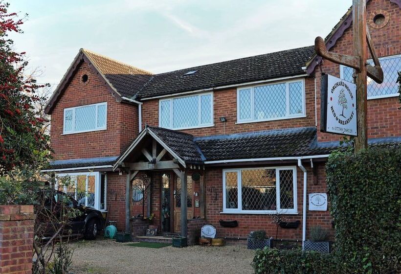 Bed and Breakfast Orchard House