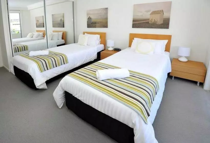 مبيت وإفطار Pacific Marina Apartments