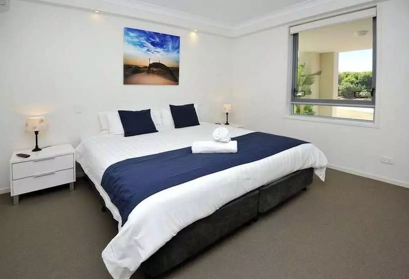 مبيت وإفطار Pacific Marina Apartments