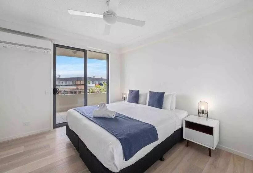 مبيت وإفطار Pacific Marina Apartments