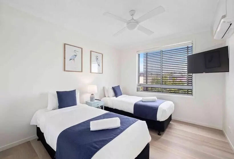 مبيت وإفطار Pacific Marina Apartments