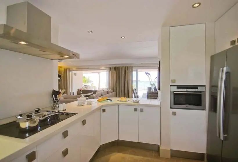 Cape Point Seafront Suites & Penthouse With Lov