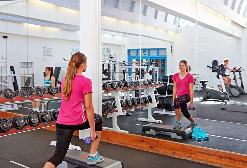 Club Mykonos Athenian Cascades