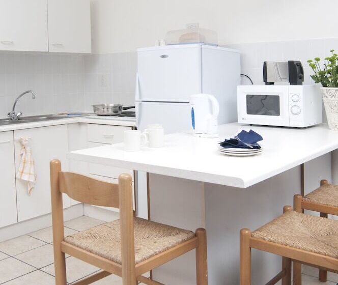 Club Mykonos Athenian Cascades