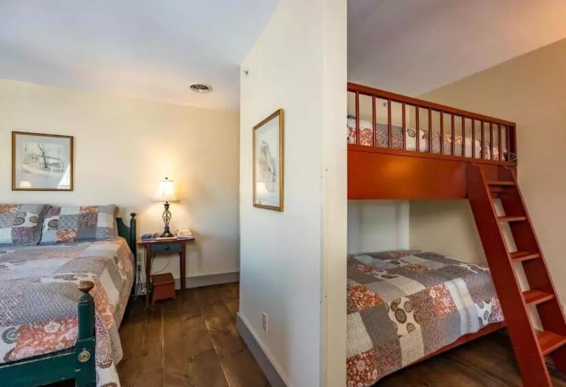 ホテル Artists Colony