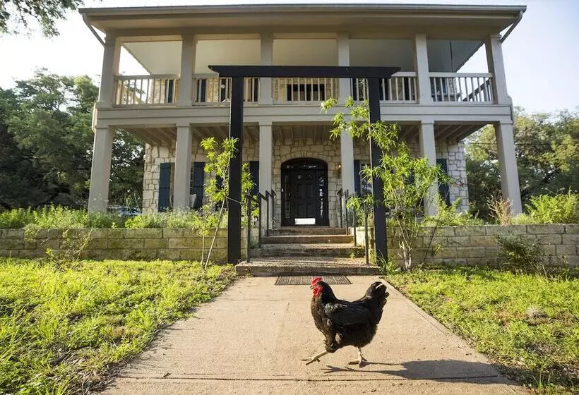 Otel The Crossroads Inn