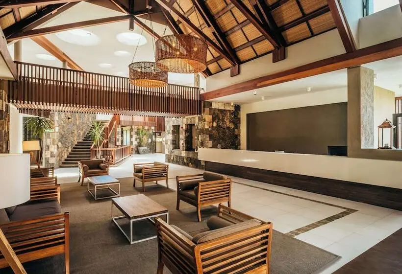 هتل Crystals Beach Resort Belle Mare, A Member Of Radisson Individuals