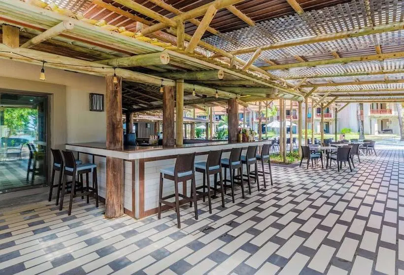 هتل Crystals Beach Resort Belle Mare, A Member Of Radisson Individuals