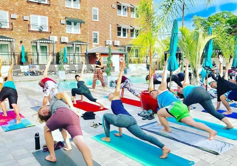 Hollander Hotel Downtown St. Petersburg