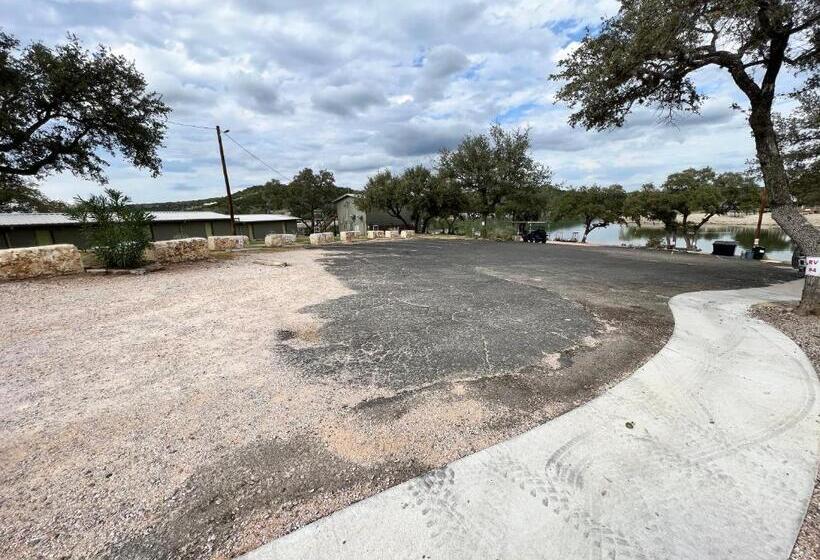 Отель Painted Sky Inn