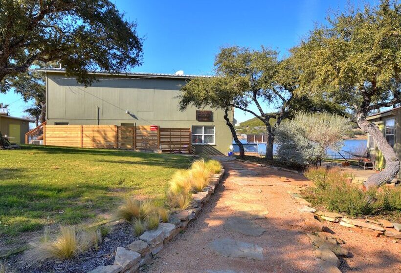 Отель Painted Sky Inn