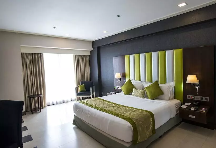 هتل Platinum Grand