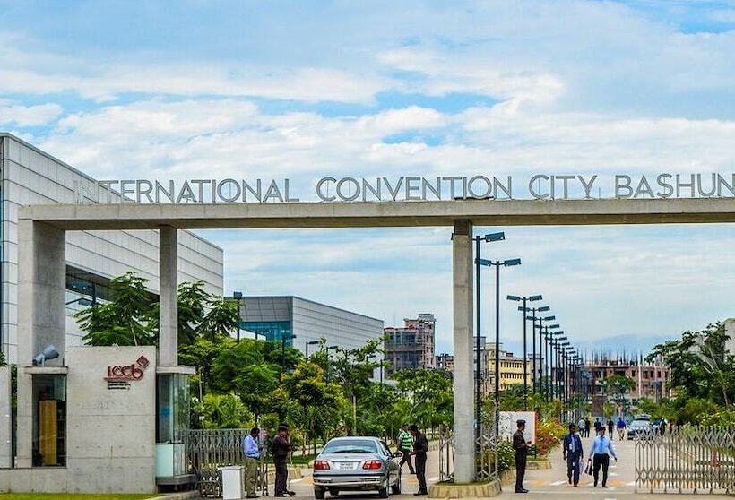 هتل Platinum Grand