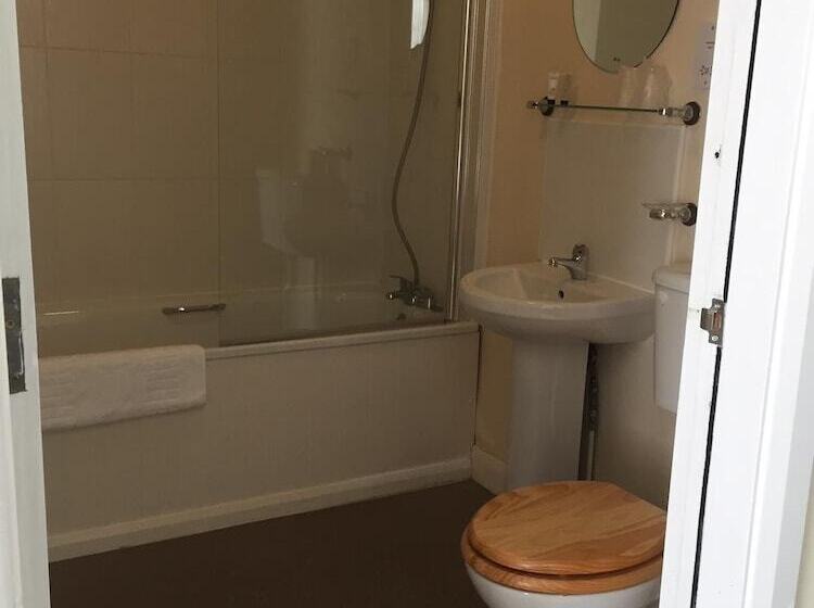 酒店 The George Inn