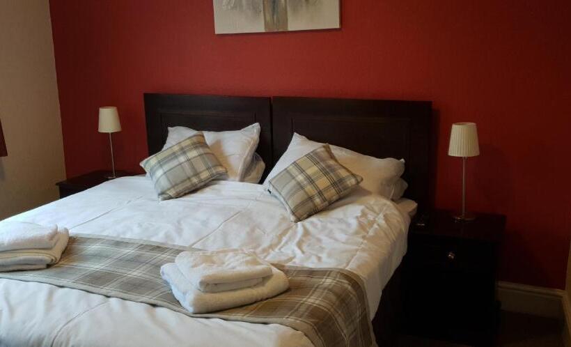 酒店 The George Inn