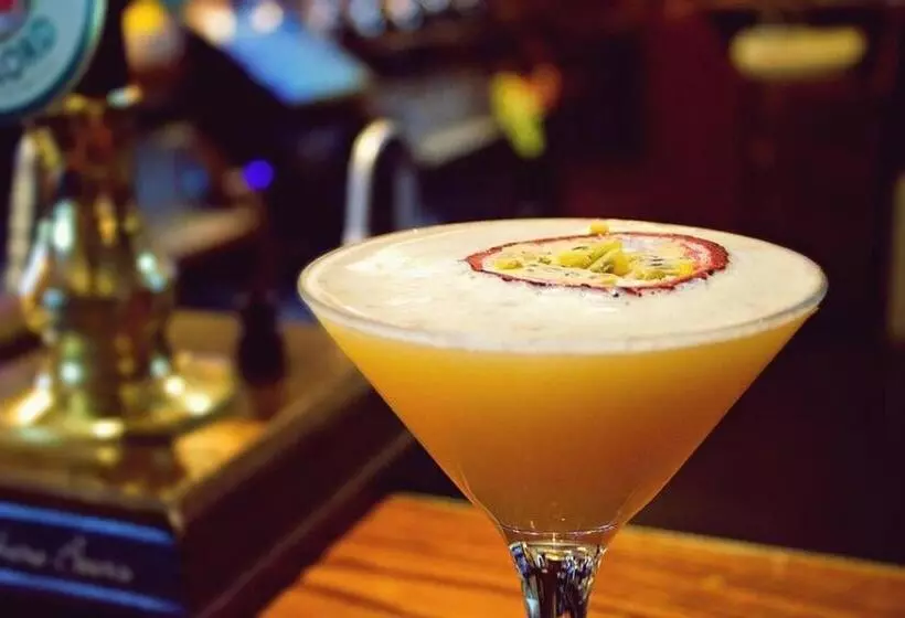 酒店 The George Inn